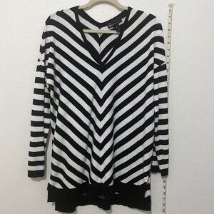 Lane Bryant Chevron Striped Sweater Size 14/16